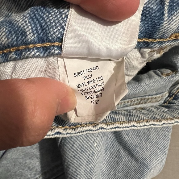 Tilly's wide legged jeans size 10 deconstruct light destroy wash cotton stretch - Picture 7 of 11